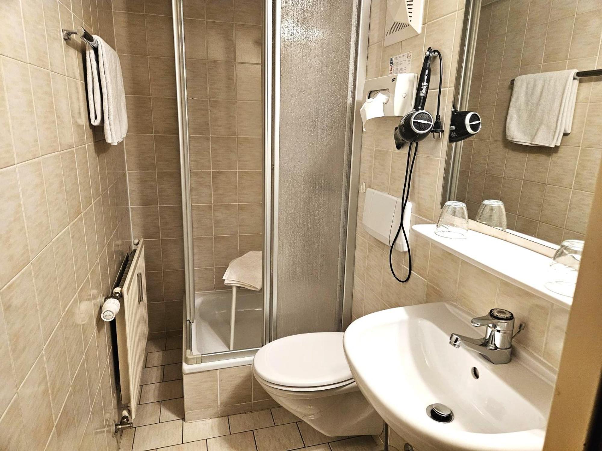 Gasthof-Pension Alt Kirchheim Bad Kleinkirchheim Ngoại thất bức ảnh